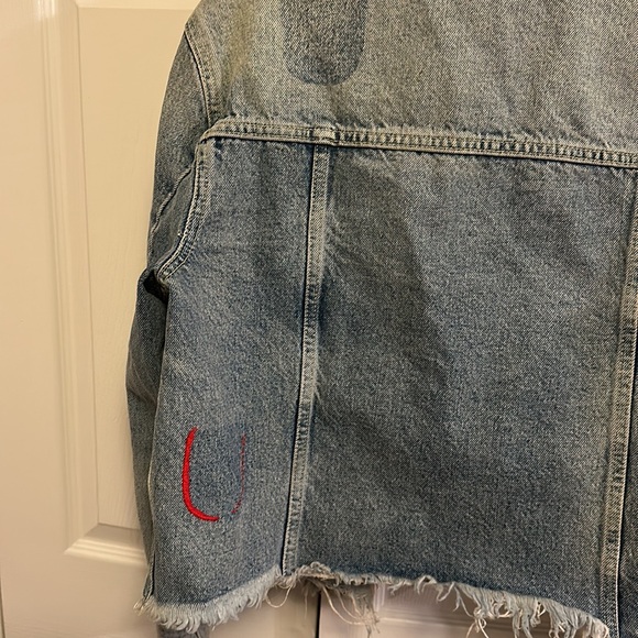 Free People Distressed Denim Jacket Small - Picture 6 of 7